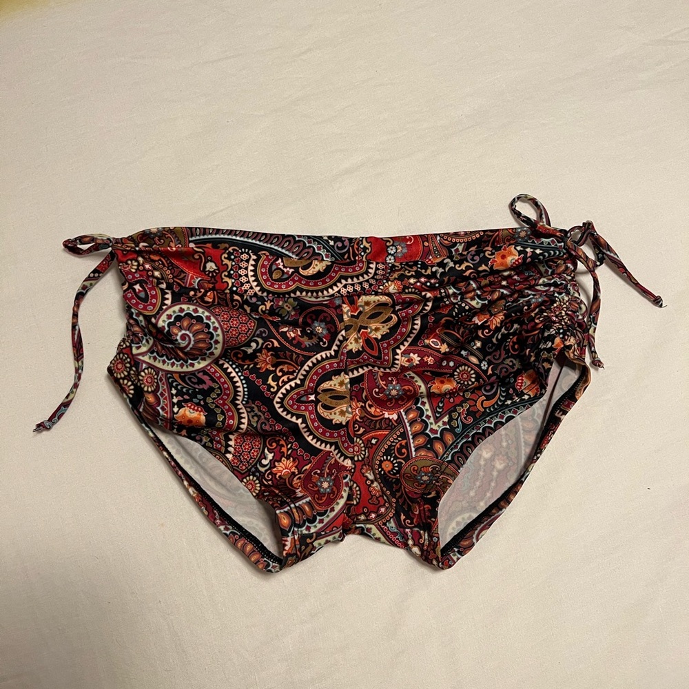 Onzie hot yoga bikram shorts